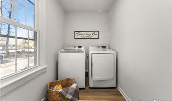 405 Thompson St, Ashland, VA 23005