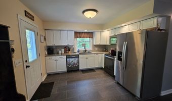 111 Bingham Rd, Canterbury, CT 06331