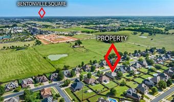 903 SW Edinburgh Ave, Bentonville, AR 72713