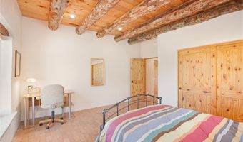 21 Canjilon St, Abiquiu, NM 87510