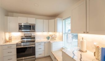 109 Saunders Ln, Aransas Pass, TX 78336