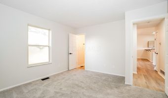 823 Gulliver Dr, Columbus, OH 43207