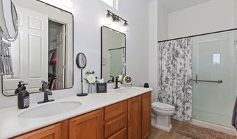 10351 Lakeshore Dr, Apple Valley, CA 92308