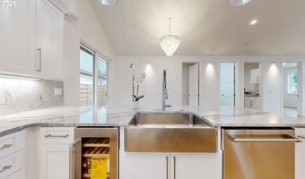 1341 NAUTICAL HEIGHTS Dr, Brookings, OR 97415