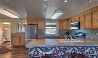 52 Road 8UC, Clark, WY 82435