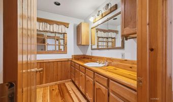 2611 N Canyon Rd, Lamoille, NV 89828