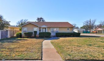 1302 Santos St, Abilene, TX 79605