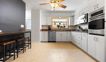 1534 Barrington Pl, Ann Arbor, MI 48103