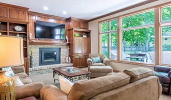 1501 S Weimar St, Appleton, WI 54915