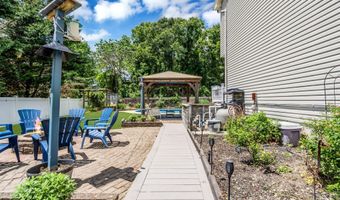 382 Wheaton Ave, Bayville, NJ 08721