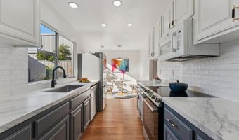 1034 Trellis Ln, Alameda, CA 94502