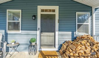 1612 W Glenville Rd, Amsterdam, NY 12010