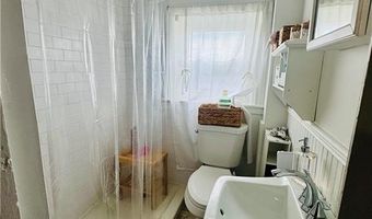 37 Lincoln Ave, Bristol, RI 02809