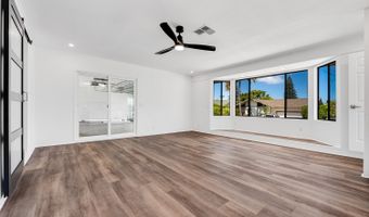 1669 Hoonanea St, Kihei, HI 96753