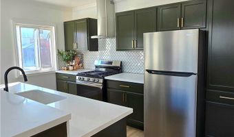 2022 W 75th St, Los Angeles, CA 90047