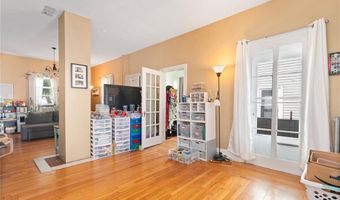 88 Lincoln Ave, East Providence, RI 02915