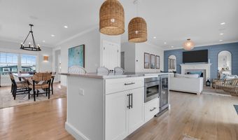 33 Amherst Dr, Bayville, NJ 08721