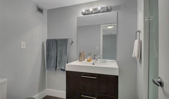 2780 NE 183rd St 201, Aventura, FL 33160