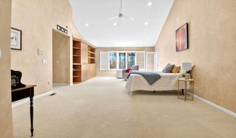 9209 VENDOME Dr, Bethesda, MD 20817