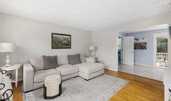 24 Cobblestone Ter, Coventry, RI 02816
