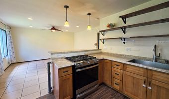 485 WAIANUENUE Ave 117, Hilo, HI 96720