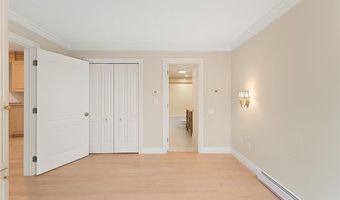 364 Bellevue Ave D3, Newport, RI 02840