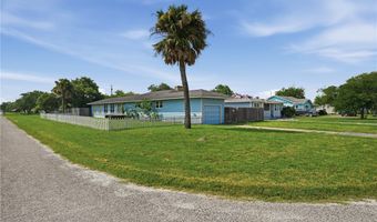 651 W Wilson Ave, Aransas Pass, TX 78336
