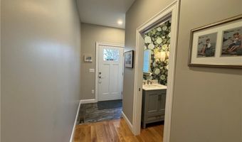 25 Franklin Rd 1, East Greenwich, RI 02818