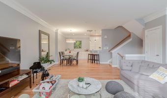 5112 KNAPP Pl, Alexandria, VA 22304