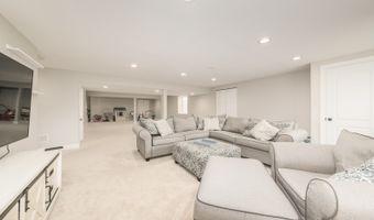 1149 Kingsmill Dr, Algonquin, IL 60102