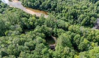82 Pond Rd, Campton, NH 03223