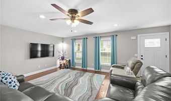 5701 Marine Rd, Alhambra, IL 62001