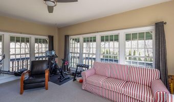 18 Bayside Dr, Belfast, ME 04915