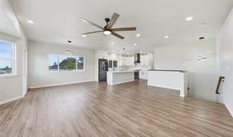 1379 A Manu Aloha St B, Kailua, HI 96734