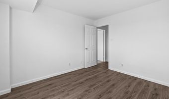 5340 HOLMES RUN Pkwy 1102, Alexandria, VA 22304