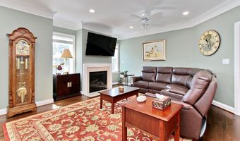 21264 FAIRHUNT Dr, Ashburn, VA 20148