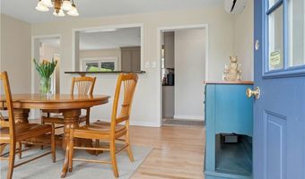 20 Oak Hill Dr, Exeter, RI 02822