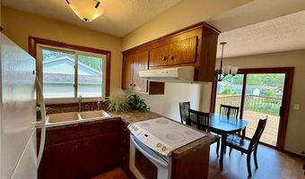 188 150th St W, Apple Valley, MN 55124