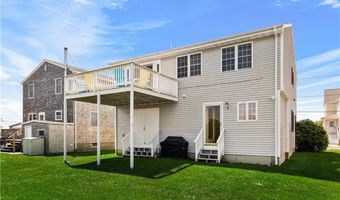 16 Elm Ave, Narragansett, RI 02882