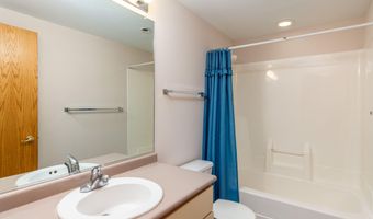 2010 Indiangrass Ct, Ames, IA 50014