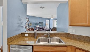 307 BLUEWATER FALLS Ct, Apollo Beach, FL 33572