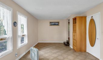 662 E 1452 Rd, Baldwin City, KS 66006