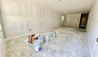 382 Oak St, Austin, IN 47102