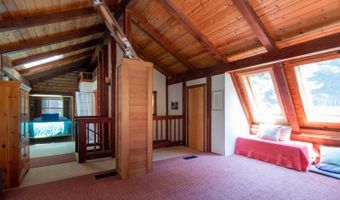 28581 Navarro Ridge Rd, Albion, CA 95410