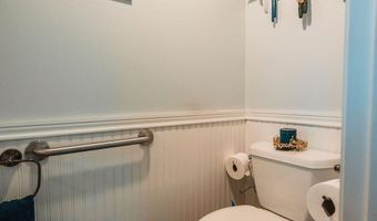 3 Mathews Ave, Bath, ME 04530