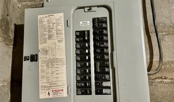 1007 S Darling St, Angola, IN 46703