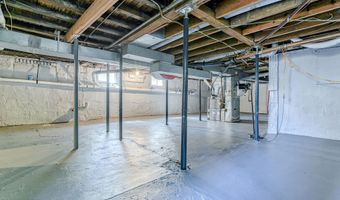 48 Washington Ave, Middletown, NJ 07748