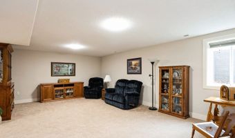 118 N 7th St, Adel, IA 50003