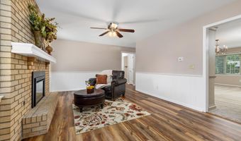 415 Duryea Dr, Auburn, IN 46706
