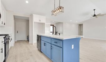 22562 Houston St, Apple Valley, CA 92308